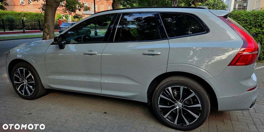 Volvo XC 60 B5 B AWD Plus Dark - 11