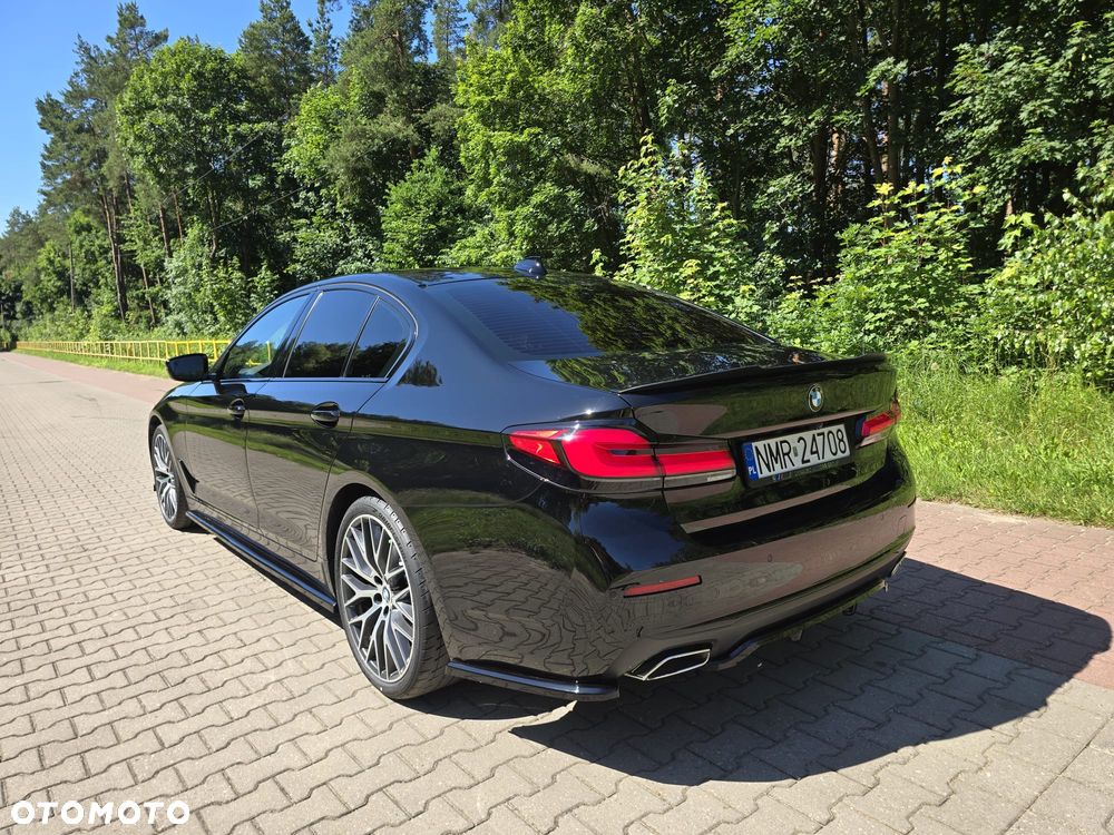BMW Seria 5 540d xDrive mHEV - 3