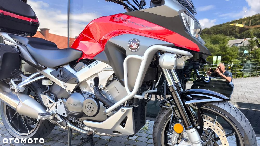 Honda VFR - 14