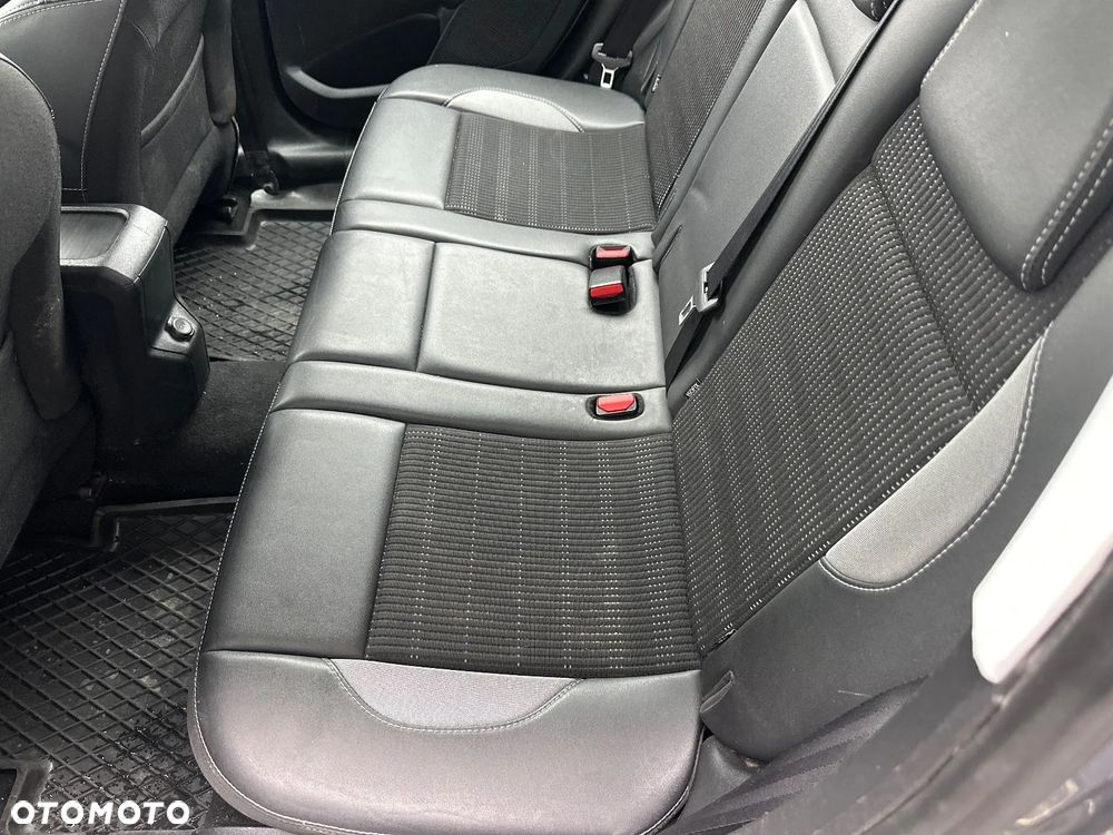 Peugeot 2008 1.6 BlueHDi Allure - 19