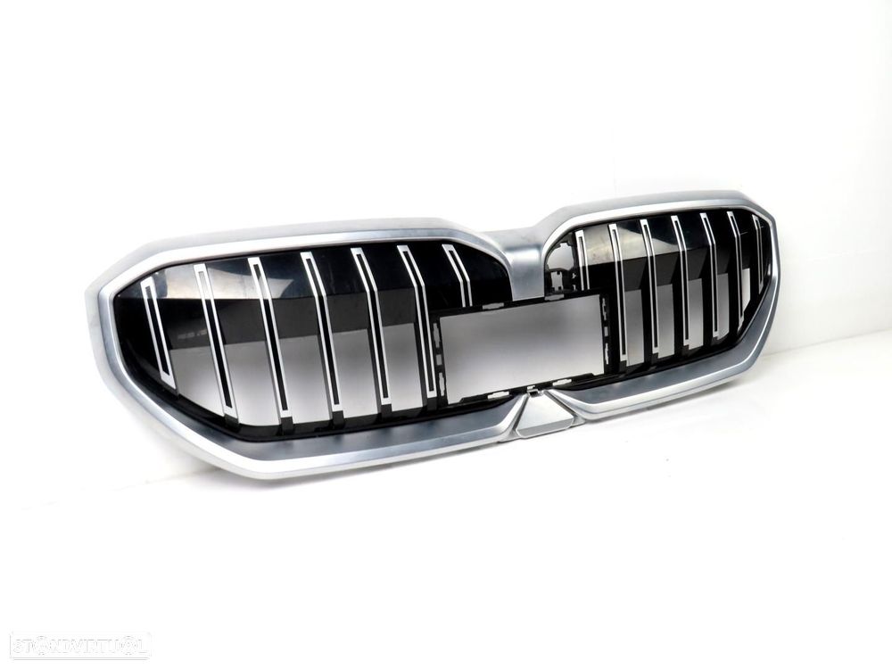Grelha Frontal Parachoques Frente Usado / Original BMW 5 (G60)/BMW 5 Touring (G6... - 4