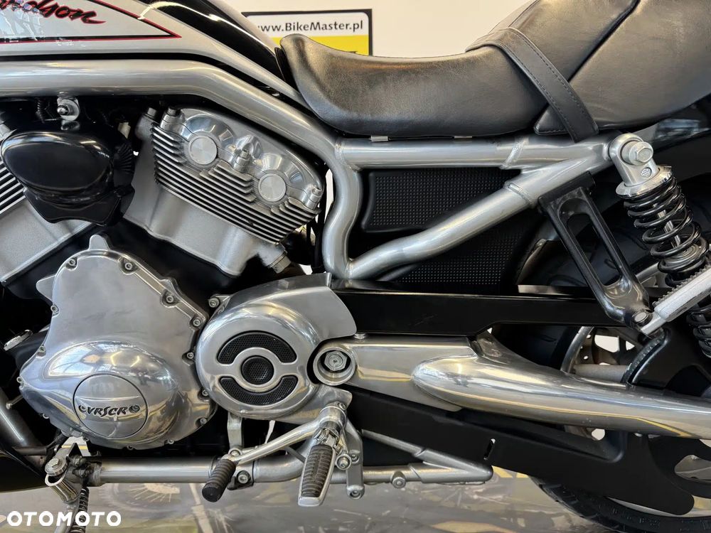 Harley-Davidson V-Rod Street Rod - 24
