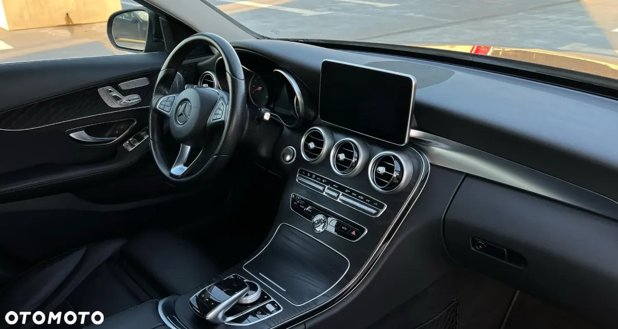 Mercedes-Benz Klasa C 300 T 7G-TRONIC AMG Line - 5