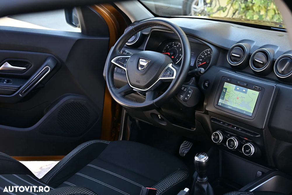Dacia Duster 1.6 SCe Prestige jante 17" - 8