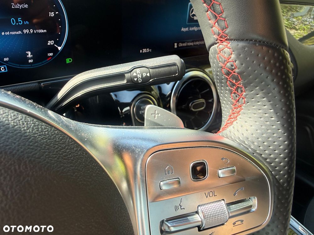 Mercedes-Benz GLA 200 d AMG Line - 35