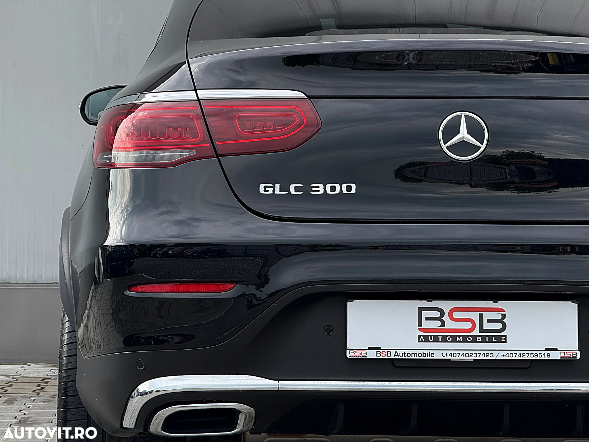 Mercedes-Benz GLC 300 4Matic 9G-TRONIC AMG Line - 39