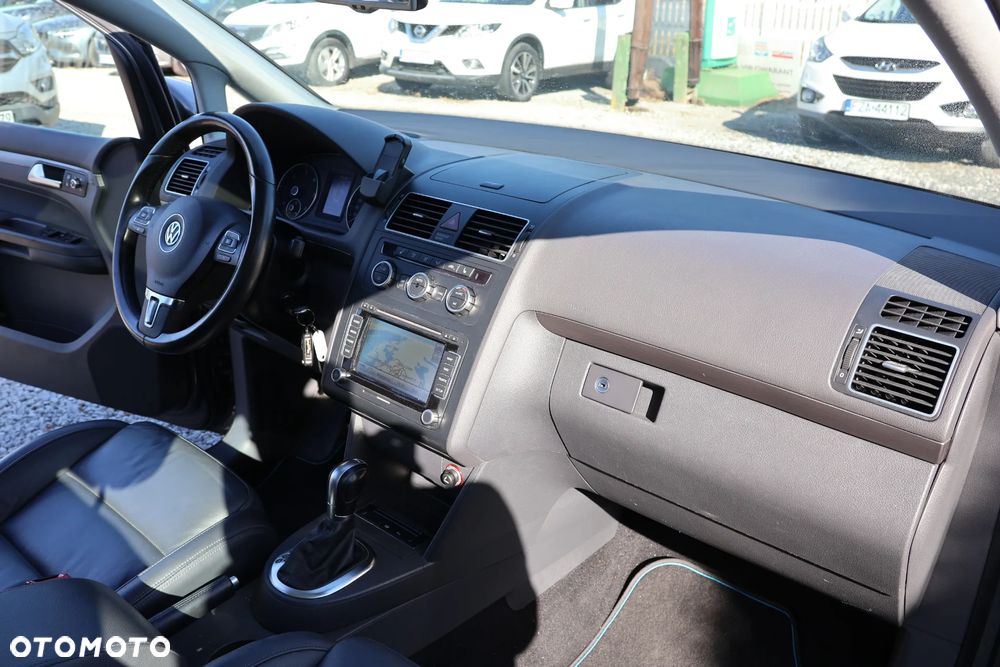 Volkswagen Touran 2.0 TDI DPF Cross DSG - 12