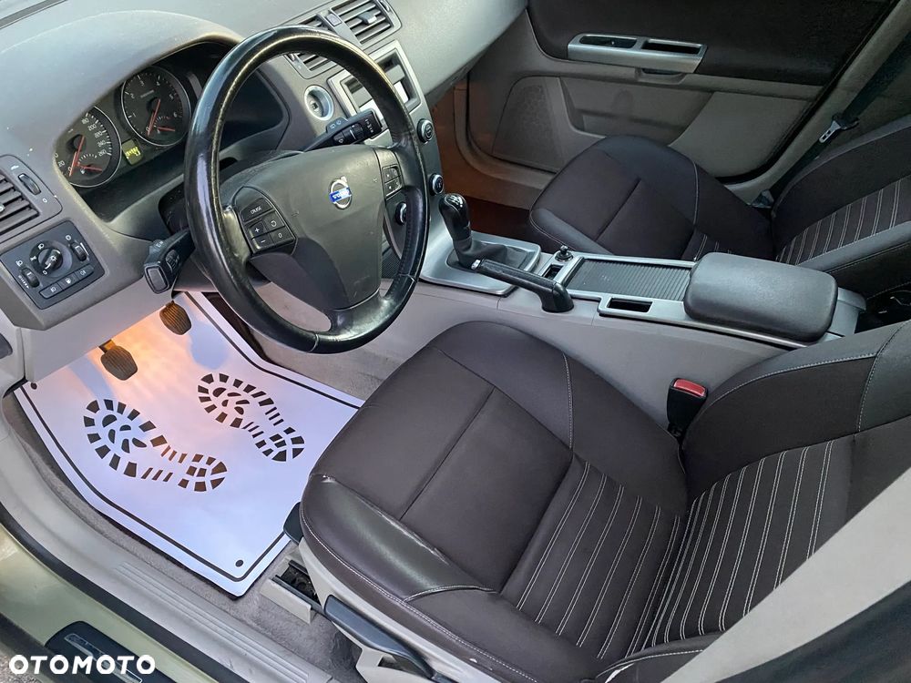 Volvo V50 1.6D Momentum - 11