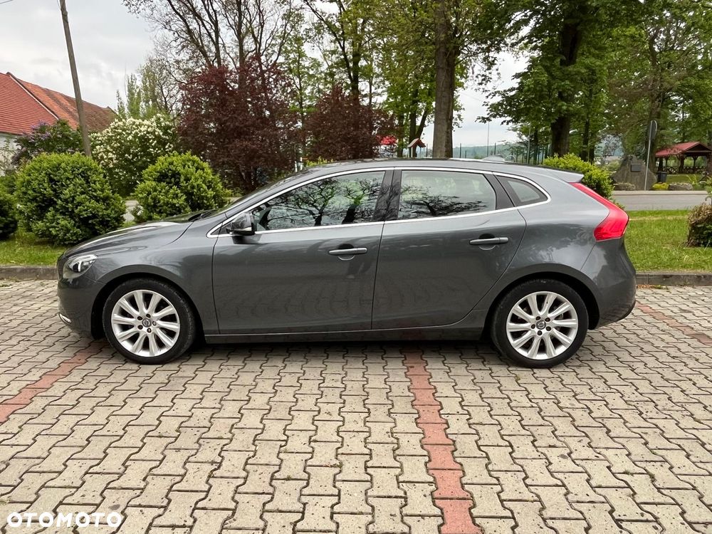 Volvo V40 D2 You - 11
