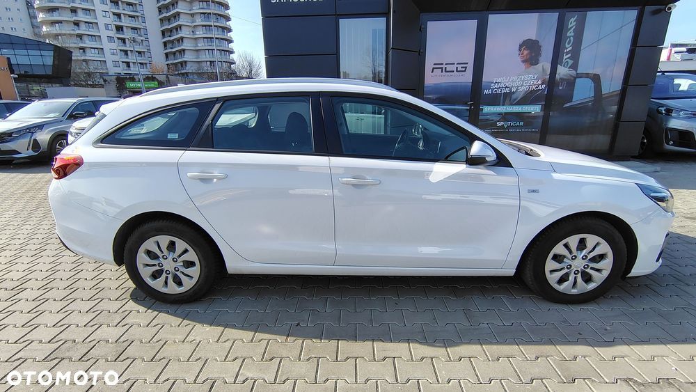 Hyundai i30 1.5 T-GDI 48V Modern - 6