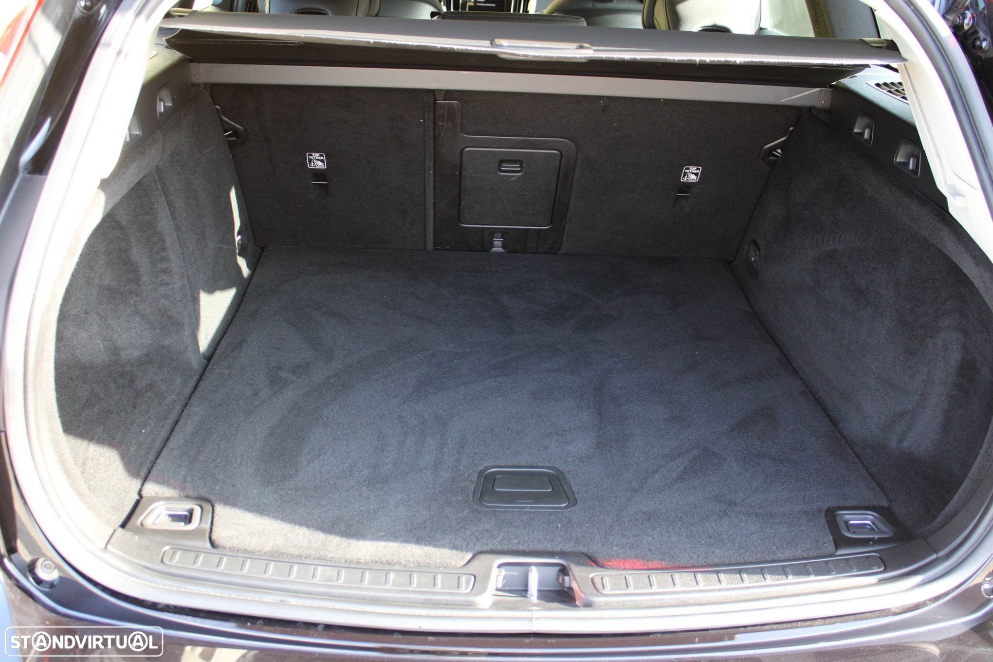Volvo V60 2.0 D3 - 45