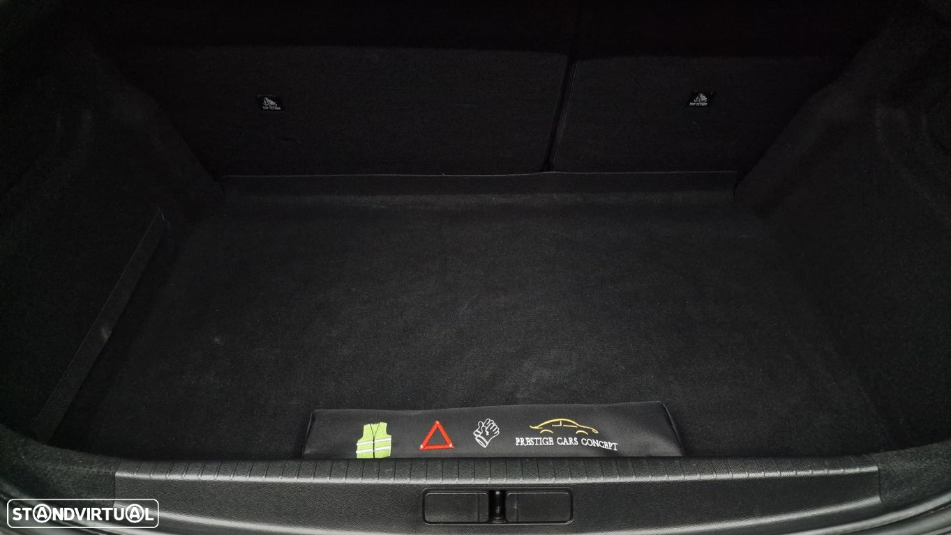 Peugeot 208 1.2 PureTech Allure Pack EAT8 - 17