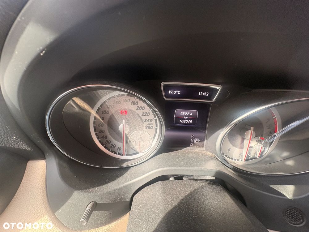 Mercedes-Benz GLA - 10