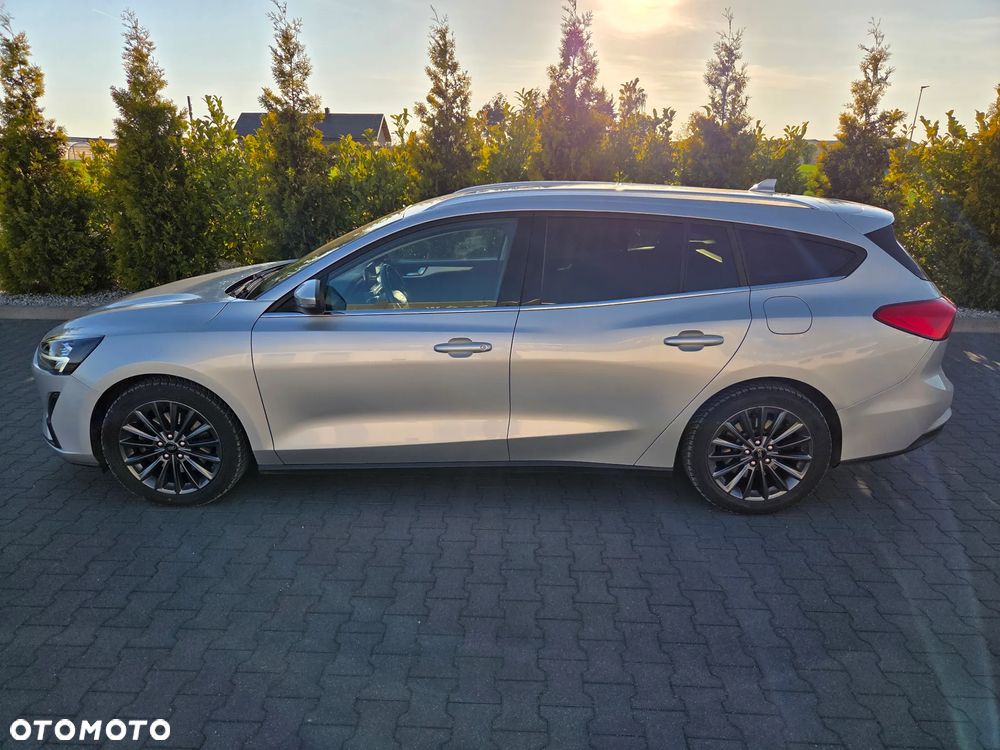 Ford Focus 1.5 EcoBlue STart-Stopp-System TITANIUM - 4