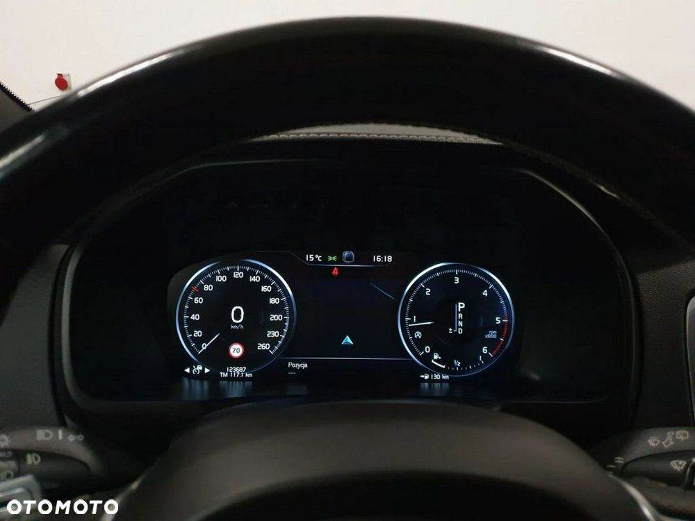 Volvo XC 90 D5 AWD R-Design - 8