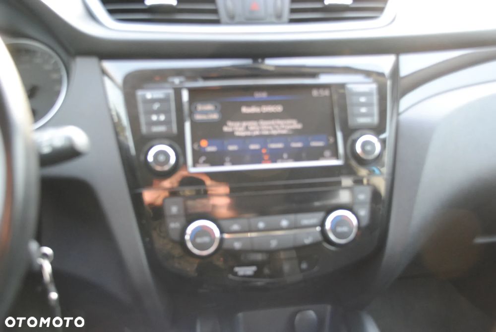 Nissan Qashqai 1.3 DIG-T ACENTA - 9