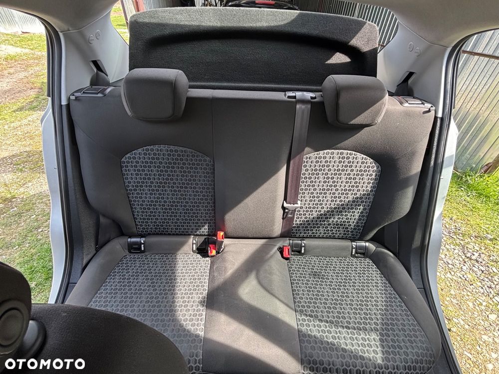 Opel Corsa 1.4 Enjoy - 8
