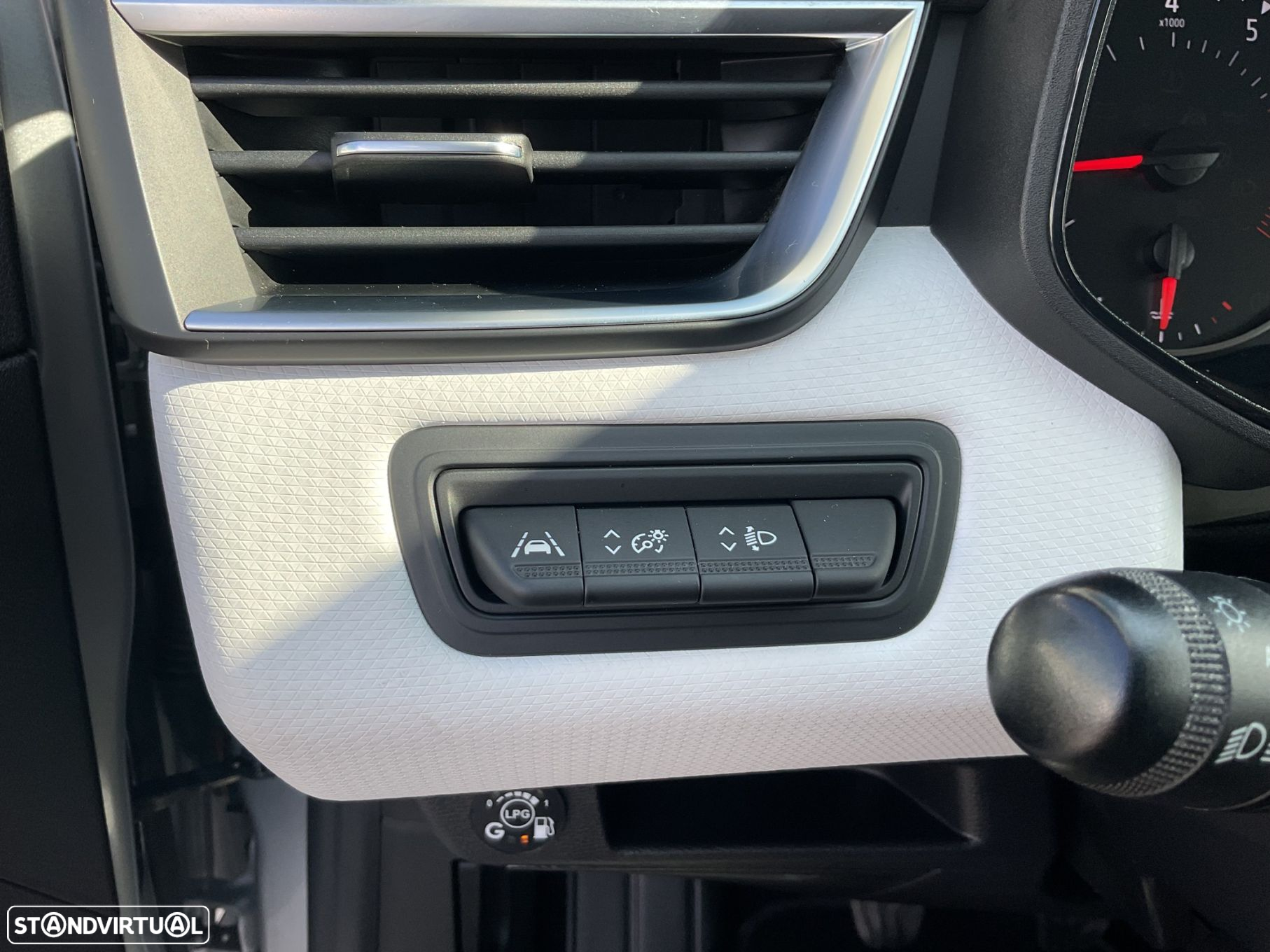 Renault Clio 1.0 TCe Limited - 20