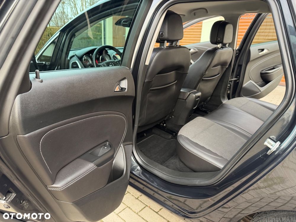Opel Astra 1.6 CDTI Cosmo - 8