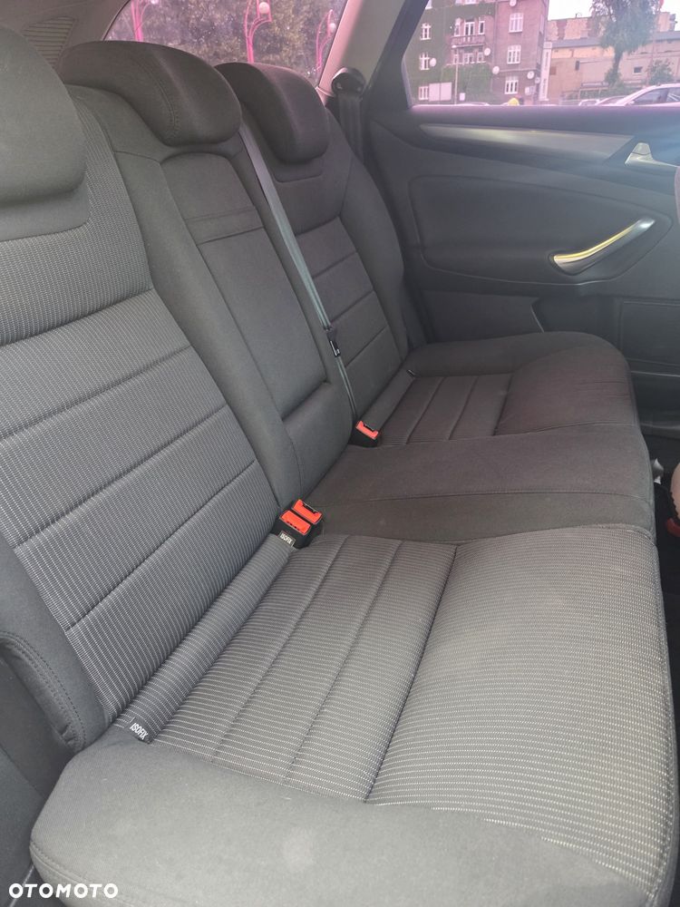 Ford Mondeo - 6