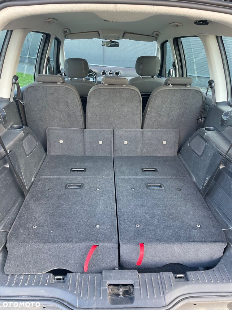 Ford Galaxy 2.0 TDCi Ambiente - 13