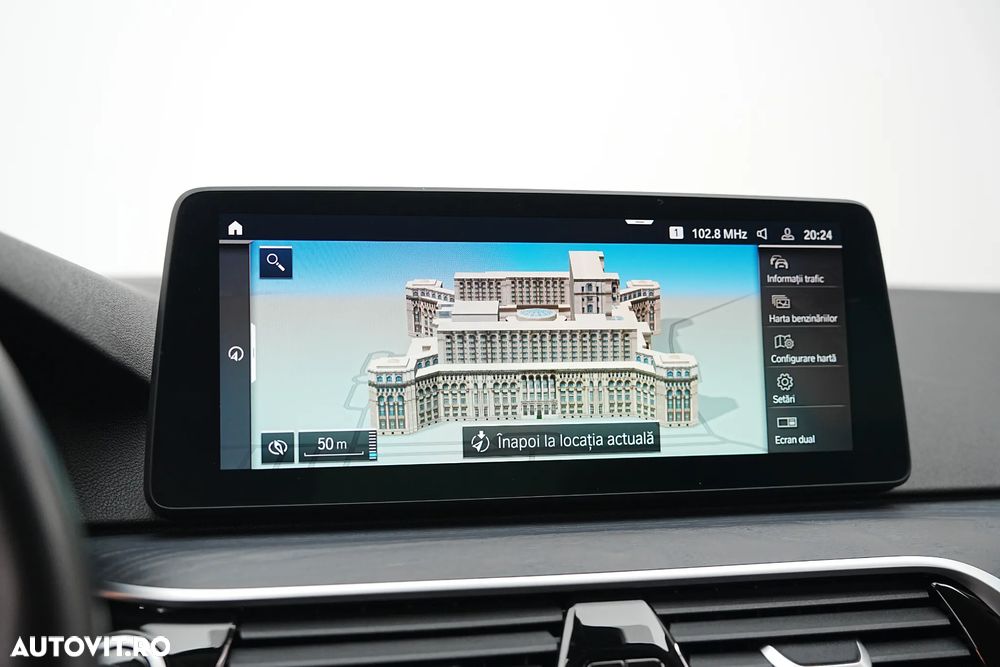 BMW Seria 5 530e Aut. - 37