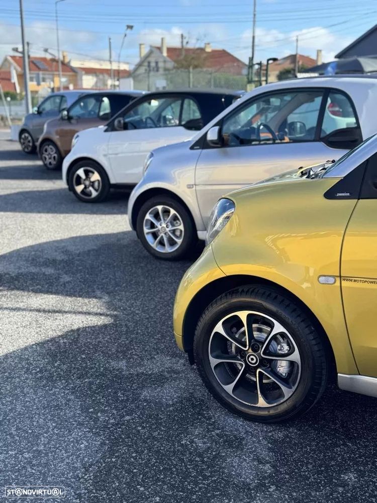 Smart ForTwo Coupé 1.0 mhd Passion 71 Softouch - 3