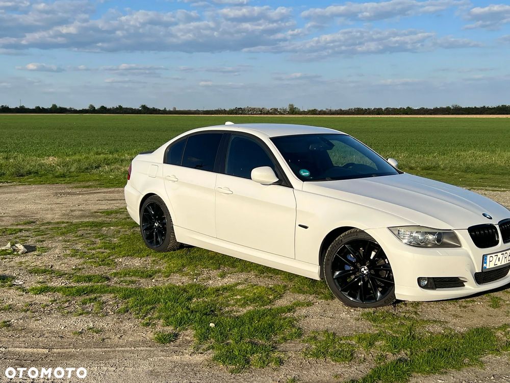 BMW Seria 3 318i - 9