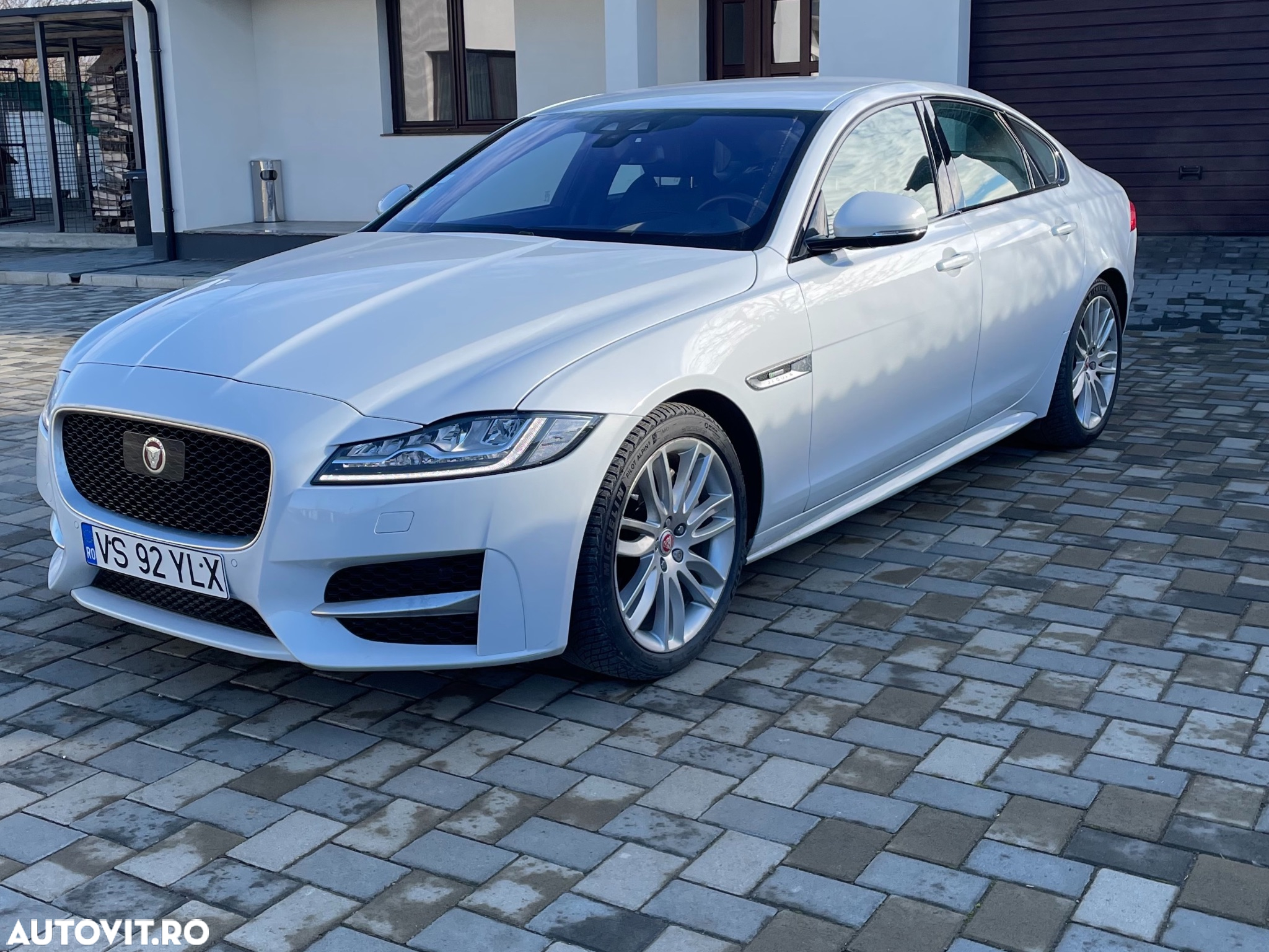 Jaguar XF 20d Aut. R-Sport - 3