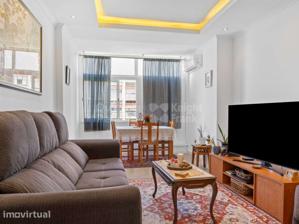 Apartamento T2 remodelado para venda em Verderena, Barreiro - Grande imagem: 4/25