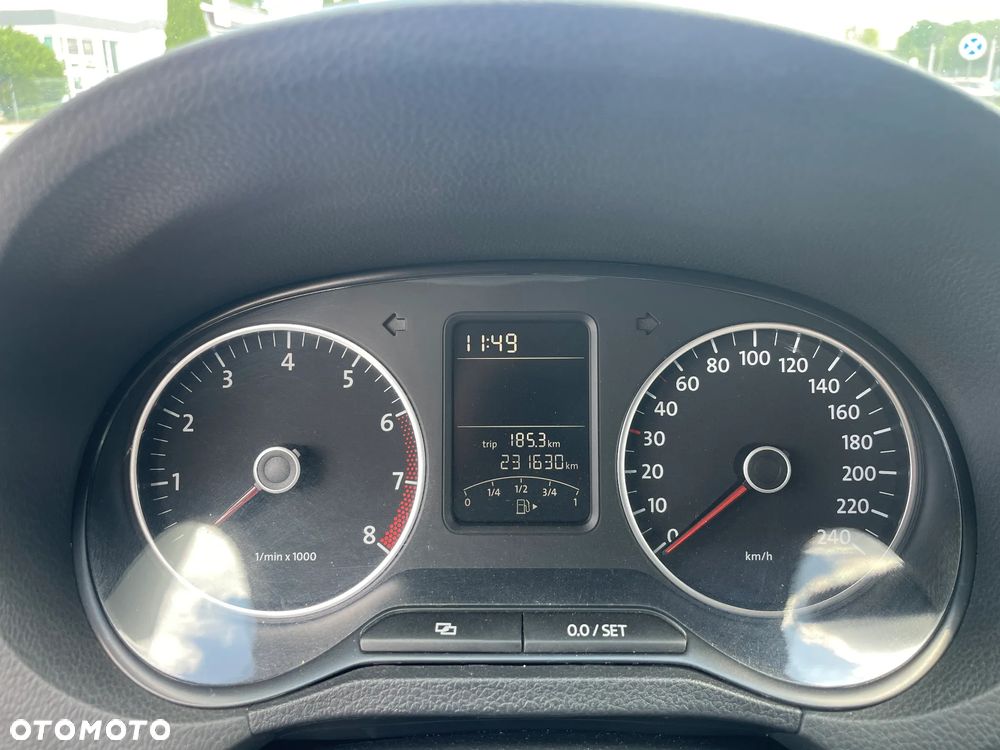 Volkswagen Polo 1.4 DSG Team - 16