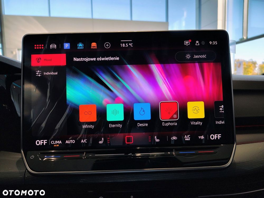 Volkswagen Golf - 22