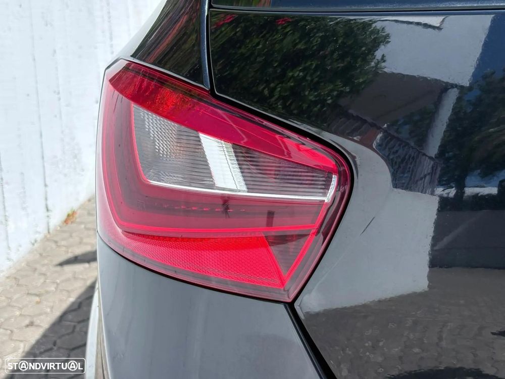 SEAT Ibiza 1.2 TSI FR 30 Anos - 23