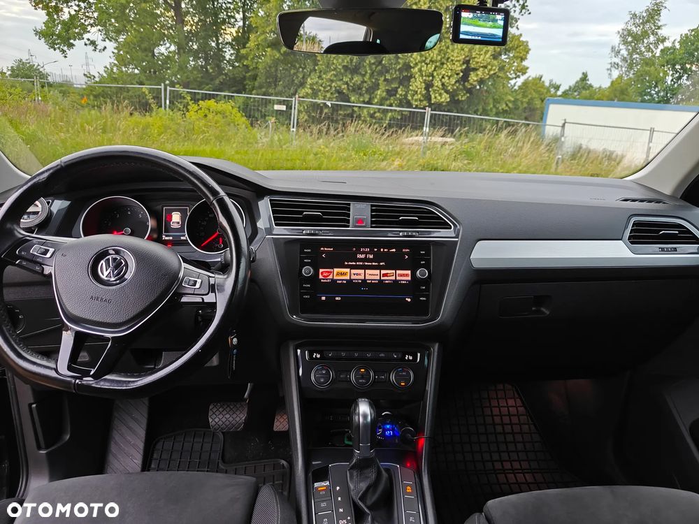 Volkswagen Tiguan - 21