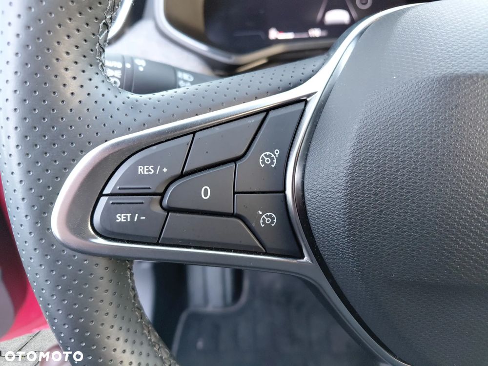 Renault Clio 1.0 TCe Techno - 24