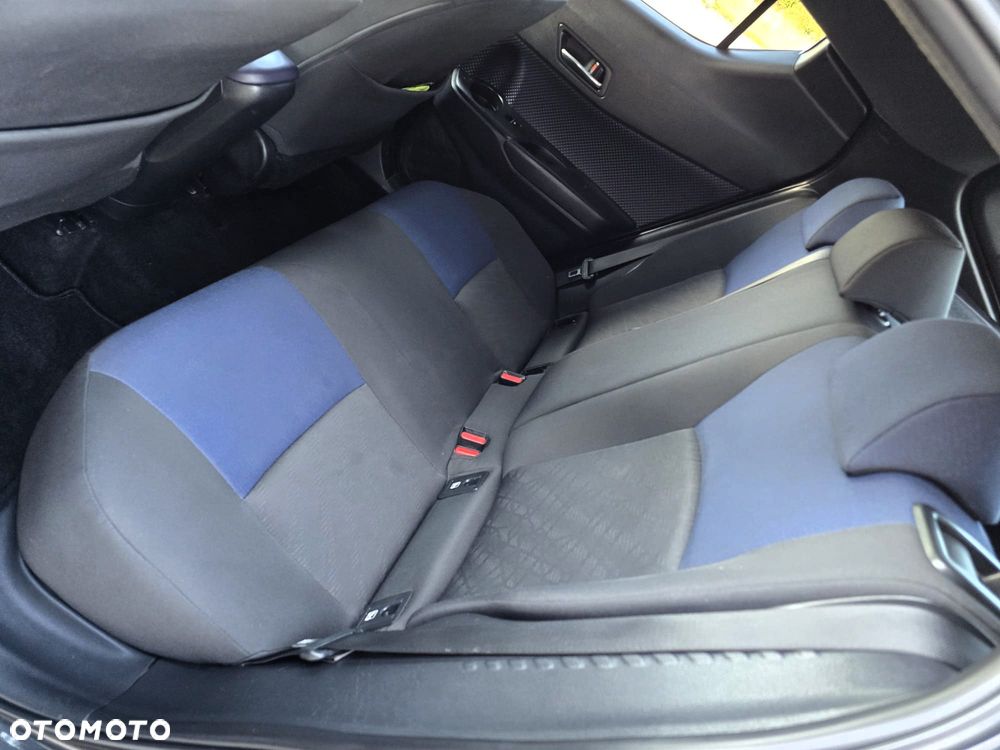 Toyota C-HR 1.2 T Dynamic - 26