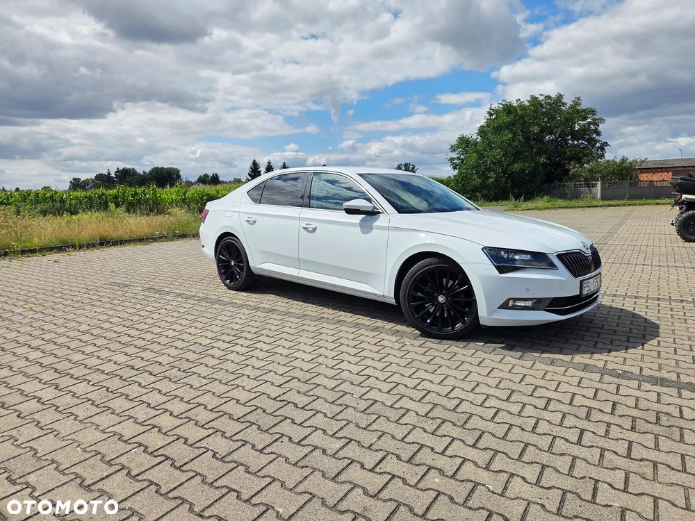 Skoda Superb 2.0 TDI Ambition DSG - 20