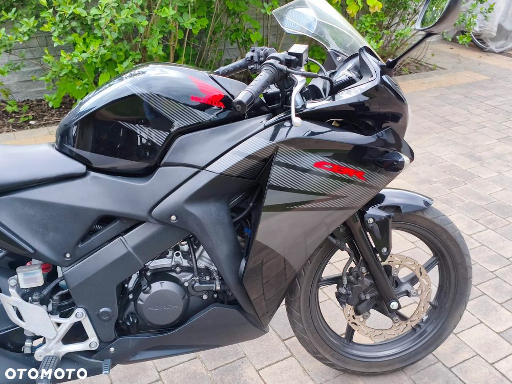 Honda CBR - 9