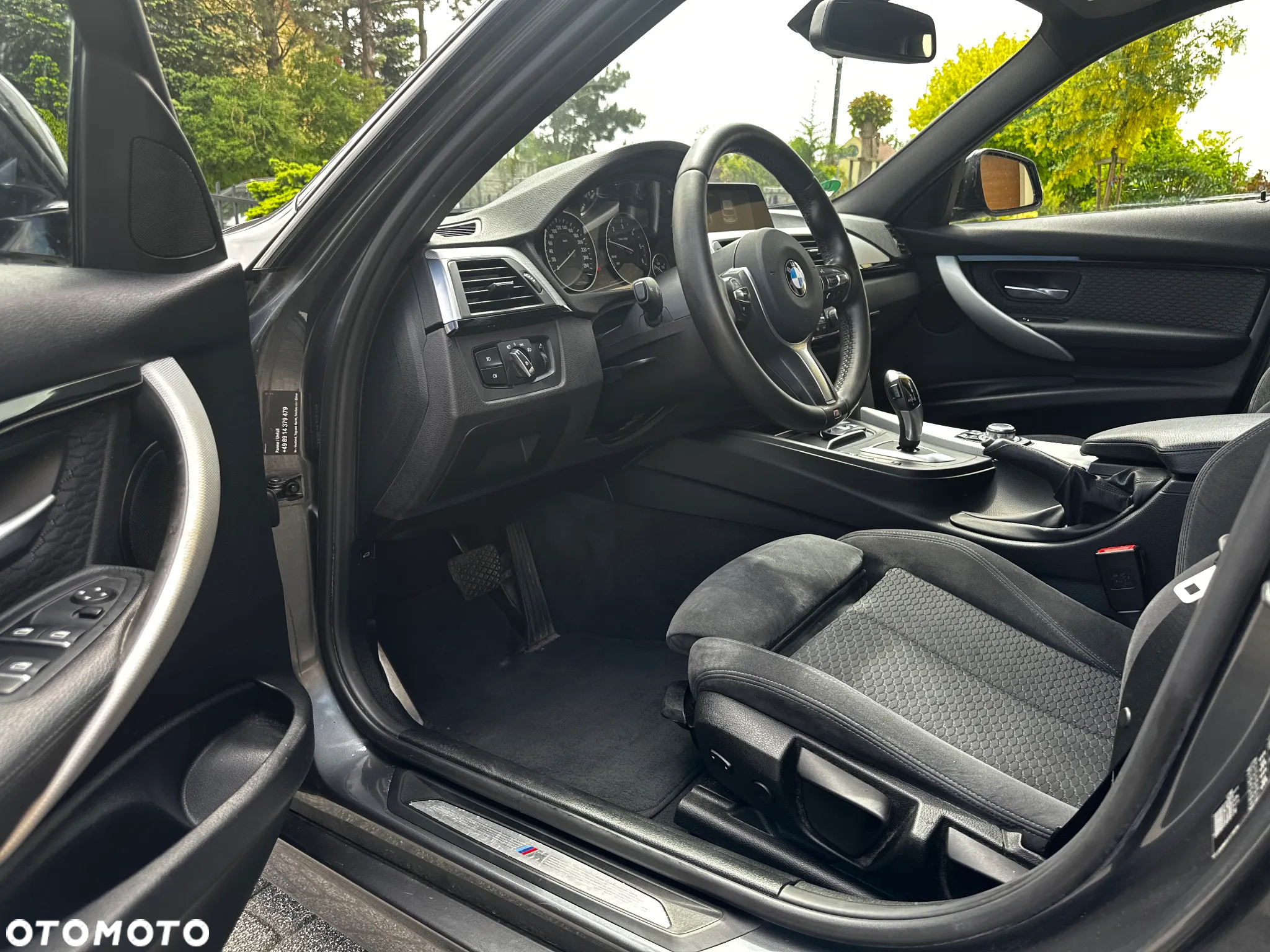 BMW Seria 3 318d Touring Edition M Sport Shadow - 24