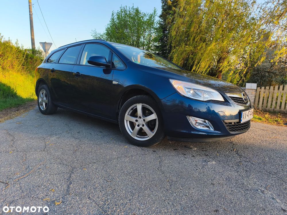Opel Astra 1.4 Turbo - 4