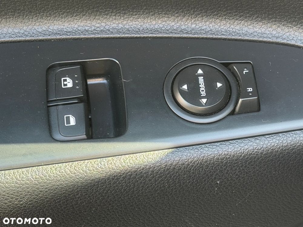 Kia Stonic 1.4 M - 21