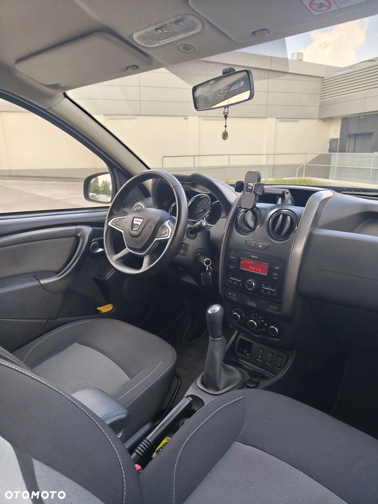 Dacia Duster 1.6 SCe S&S - 6