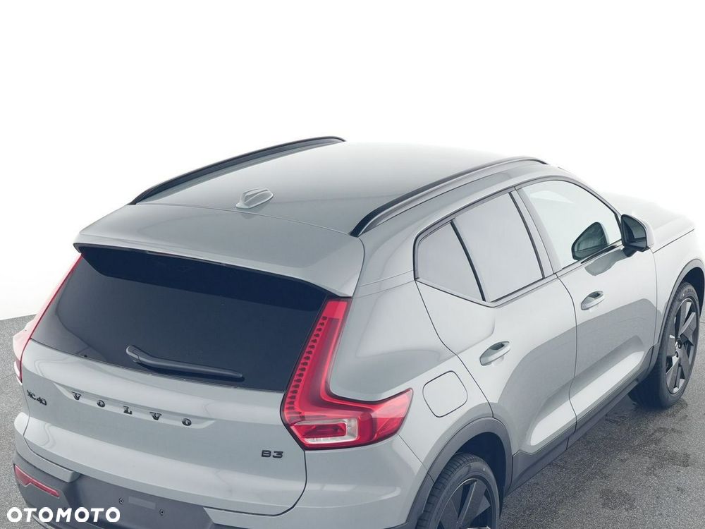 Volvo XC 40 B3 B DKG Plus Black Edition - 9