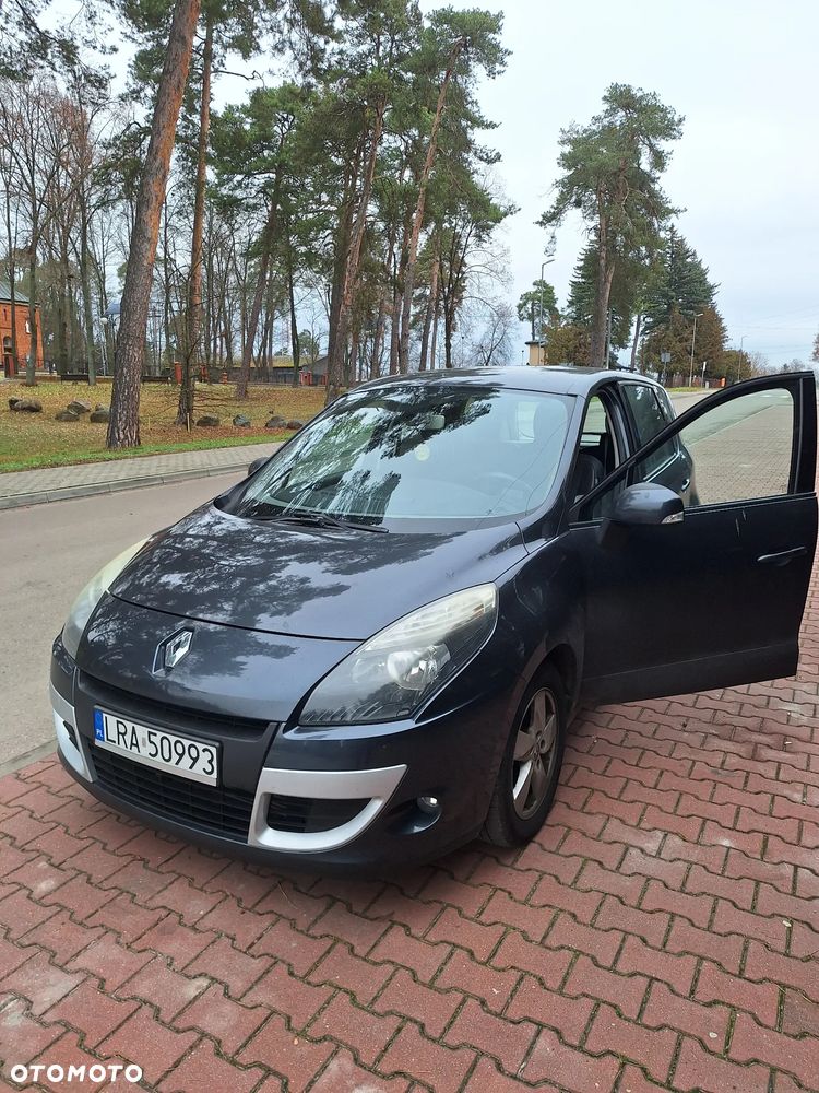 Renault Scenic - 1