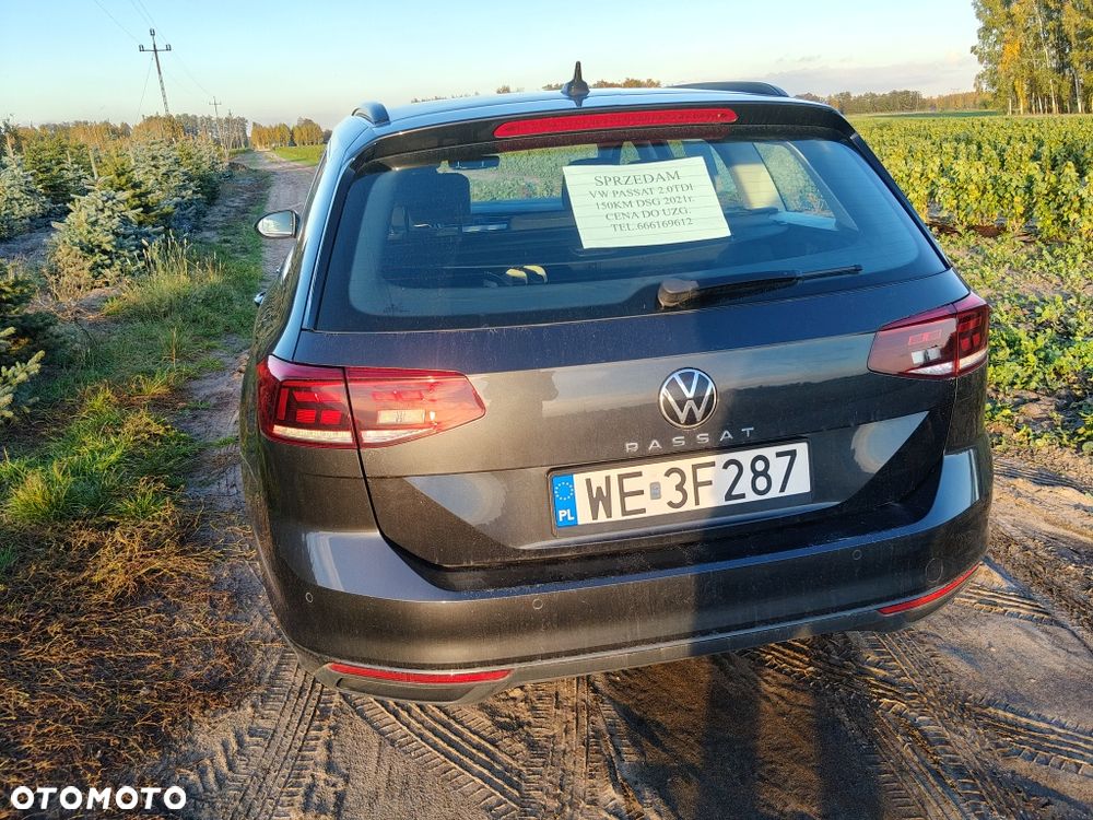 Volkswagen Passat - 4