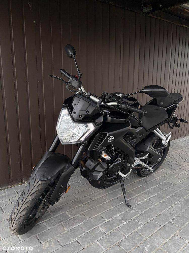 Yamaha MT - 27