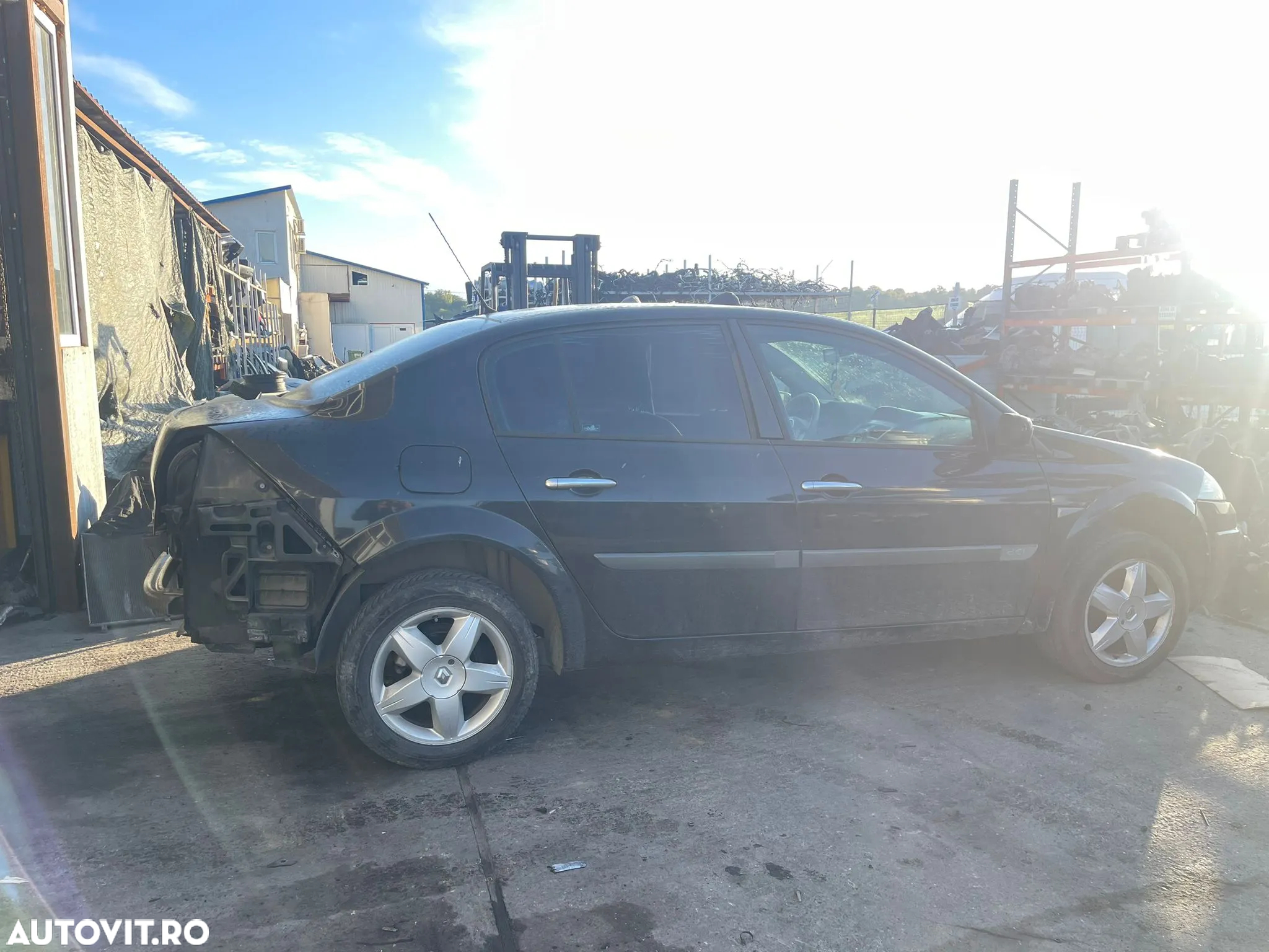 Dezmembrari Renault Megane 2 1.5 Diesel / Euro 3 / 2006 - 4