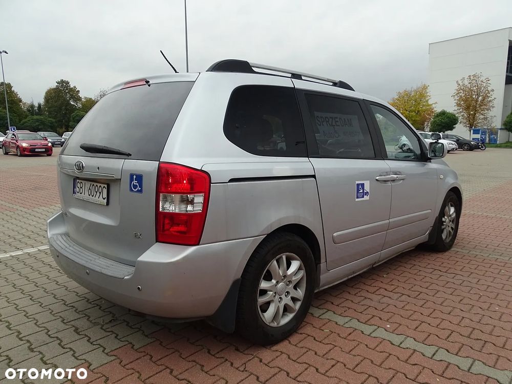 Kia Carnival 2007 photo 5