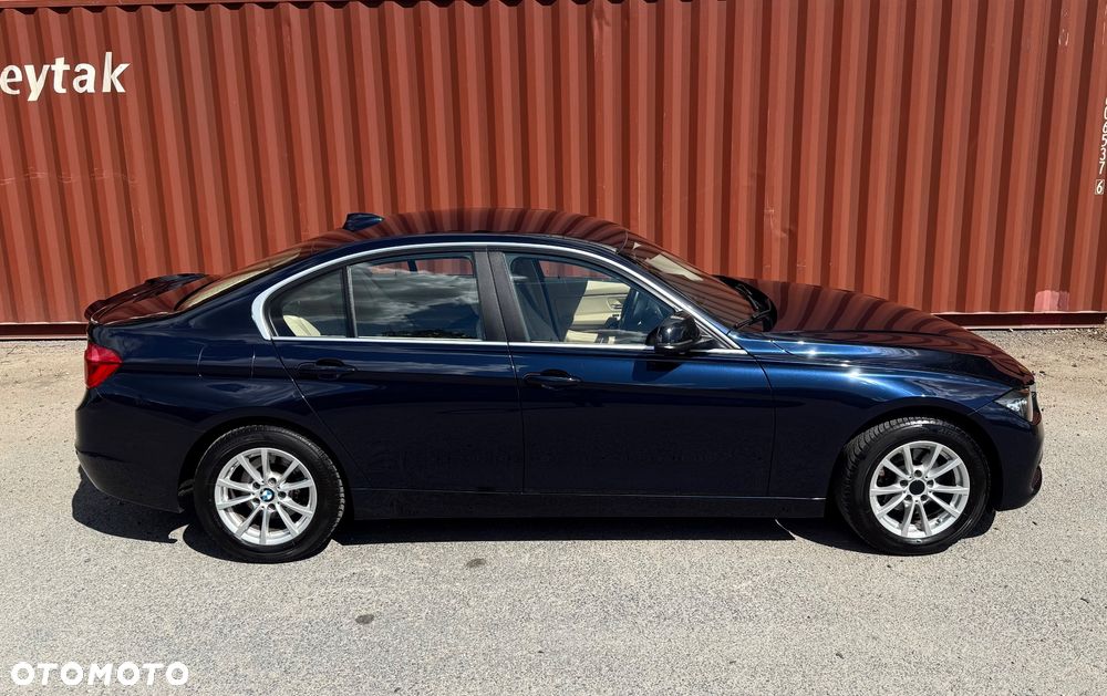 BMW Seria 3 318d Luxury Line - 5