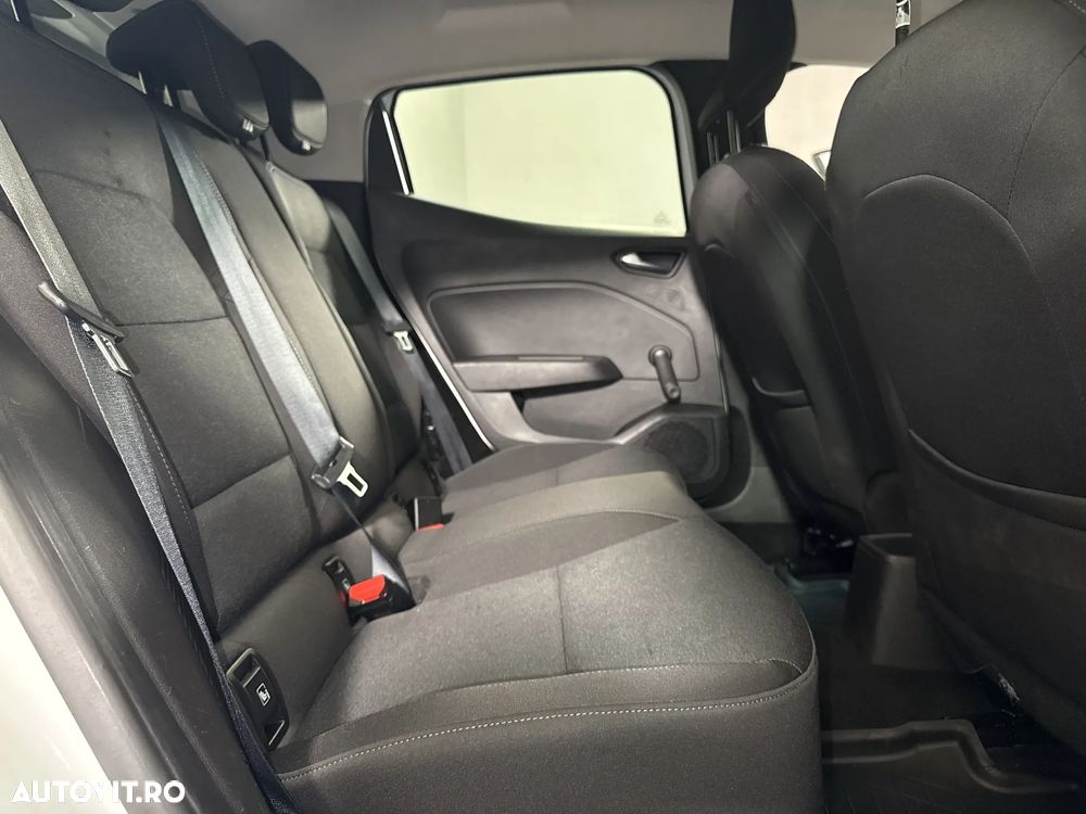 Renault Clio - 13